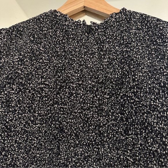 Tempest Blouse | Wilfred (Aritzia) | EUC - Picture 5 of 8